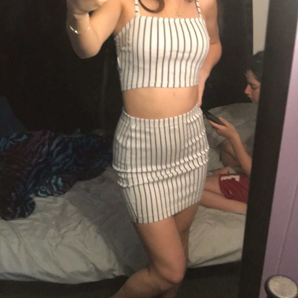$16 - Picture 3 of 4